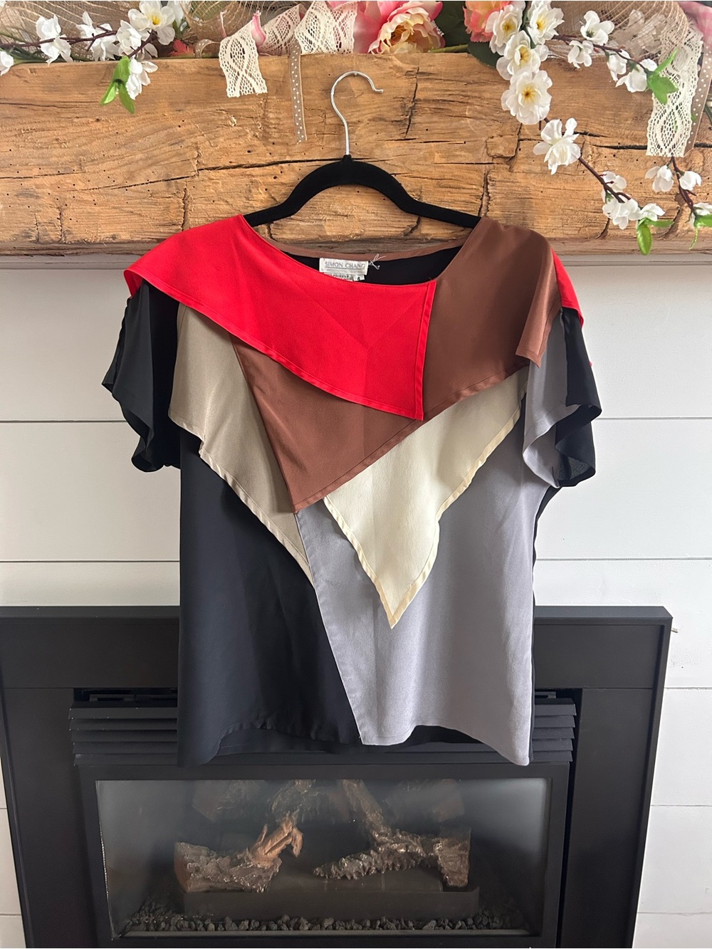 VTG Simon Chang Multicolor Layered V-Neck Top - Red, Brown, Cream, Gray, Black